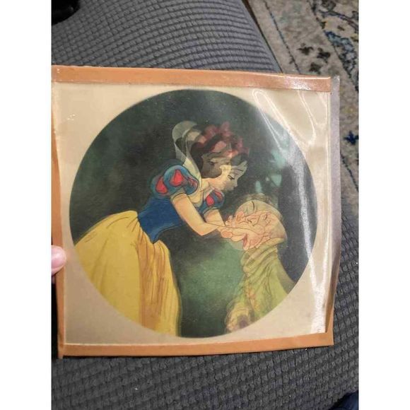 Vintage Snow White & Dopey Hologram Image! RARE! - Picture 2 of 3
